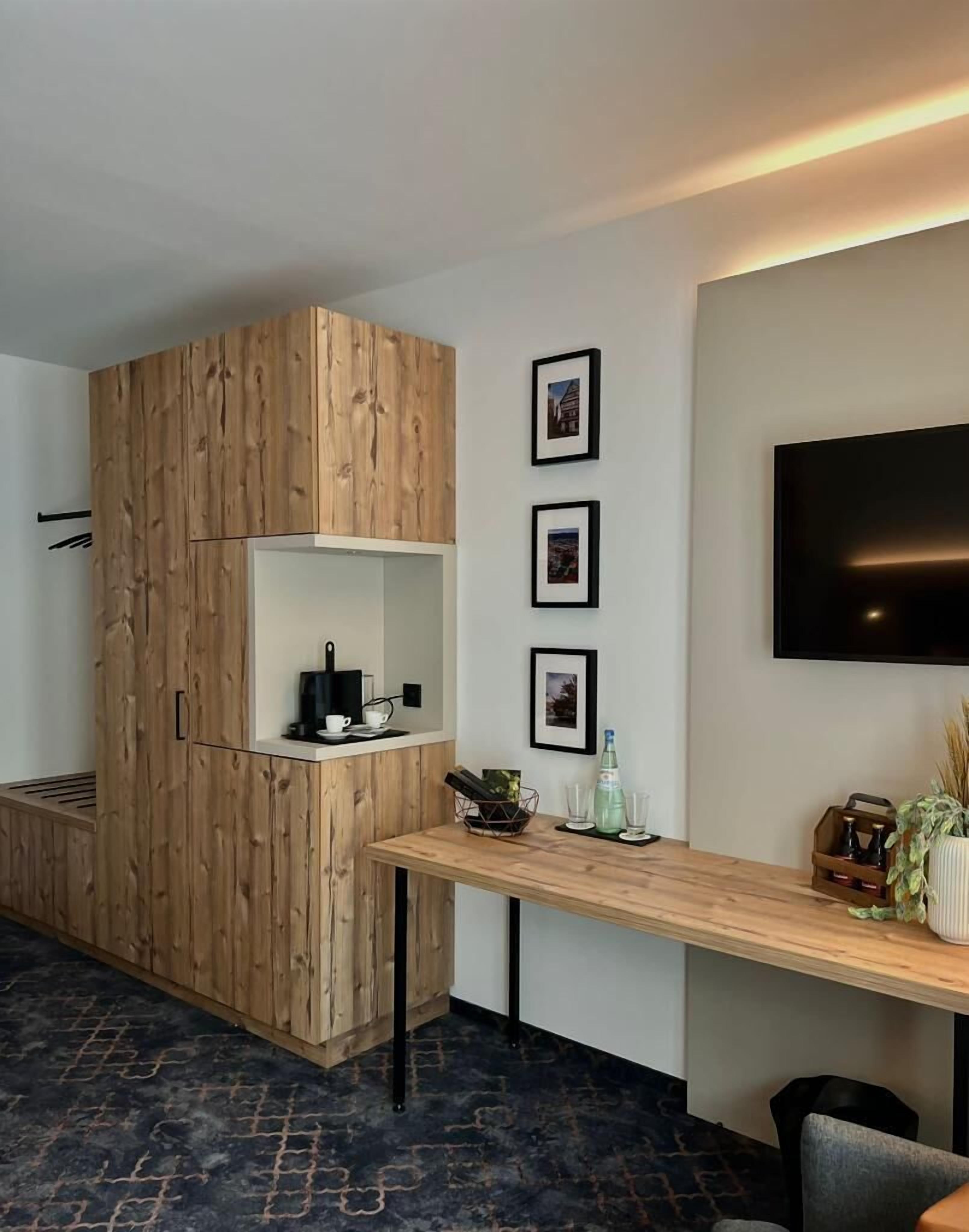 Allergikerbettwaren, Zimmersafe, Schreibtisch