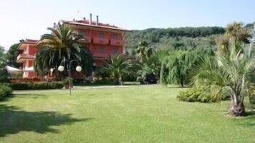 Enceinte de lâhĂ©bergement