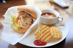 Breakfast buffet - Taj Plaza Hotel (Manama)