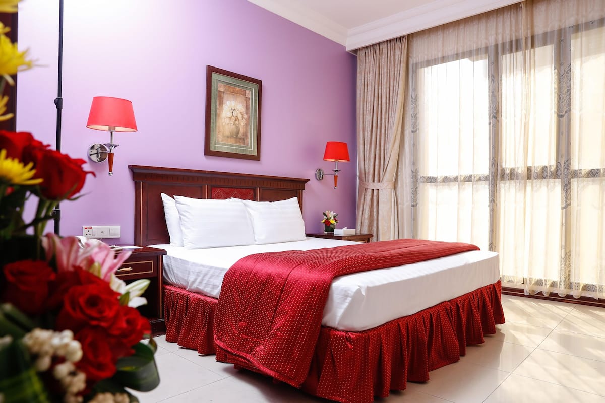 1 bedroom, in-room safe, desk, iron/ironing board