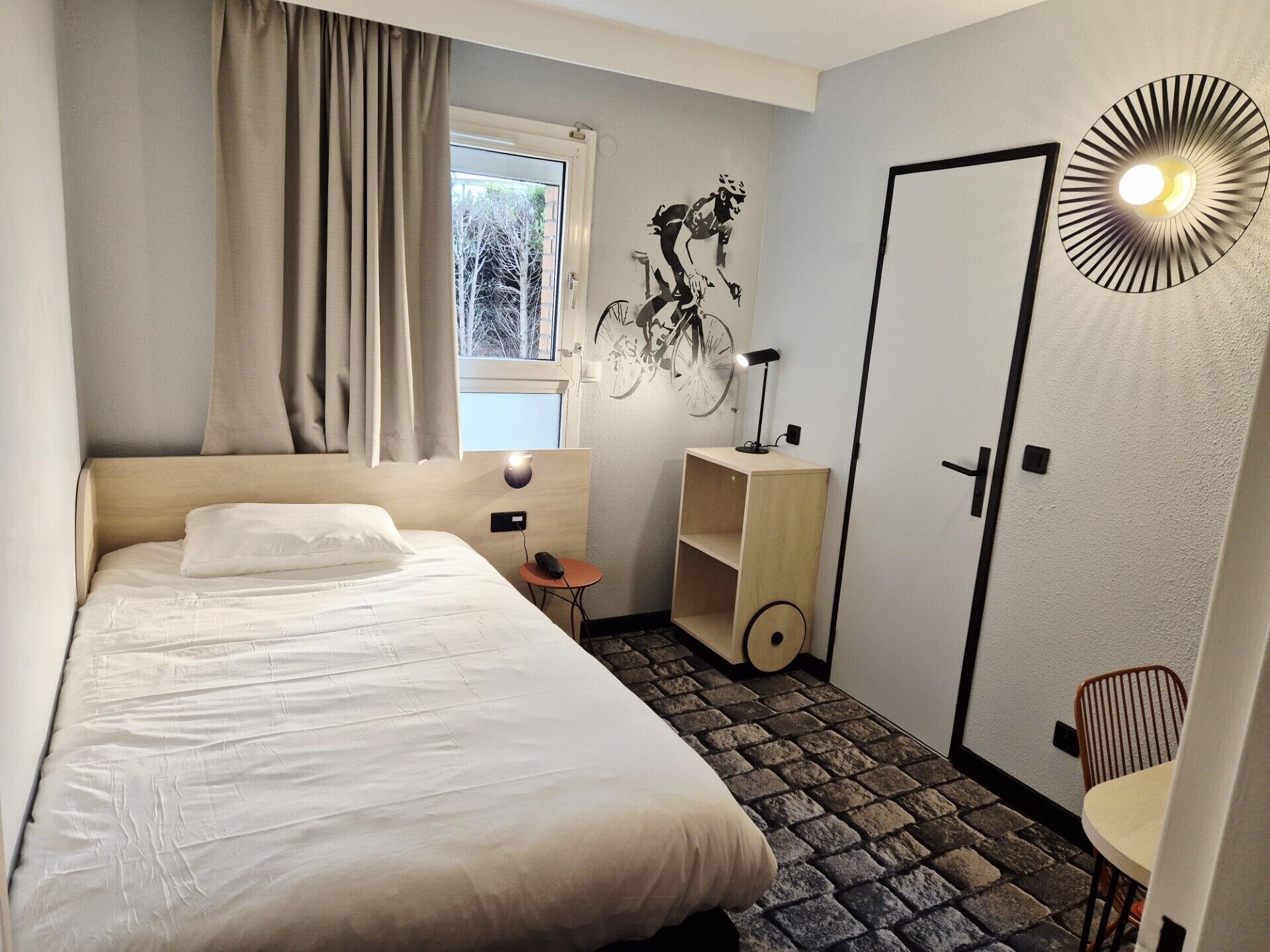 standard single room, 1 single bed, non smoking | desk, free wifi, bed sheets