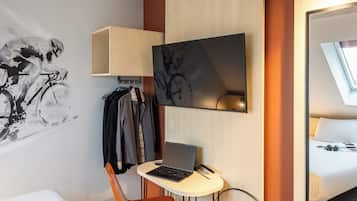 Chambre Standard, 1 lit une place | Bureau, espace de travail pour ordinateur portable, lit parapluie