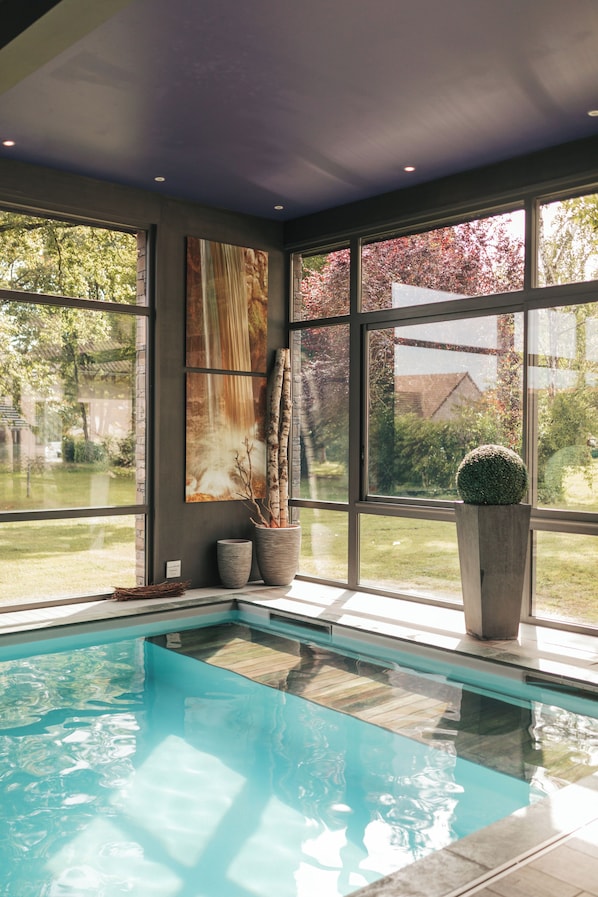Indoor pool, outdoor pool