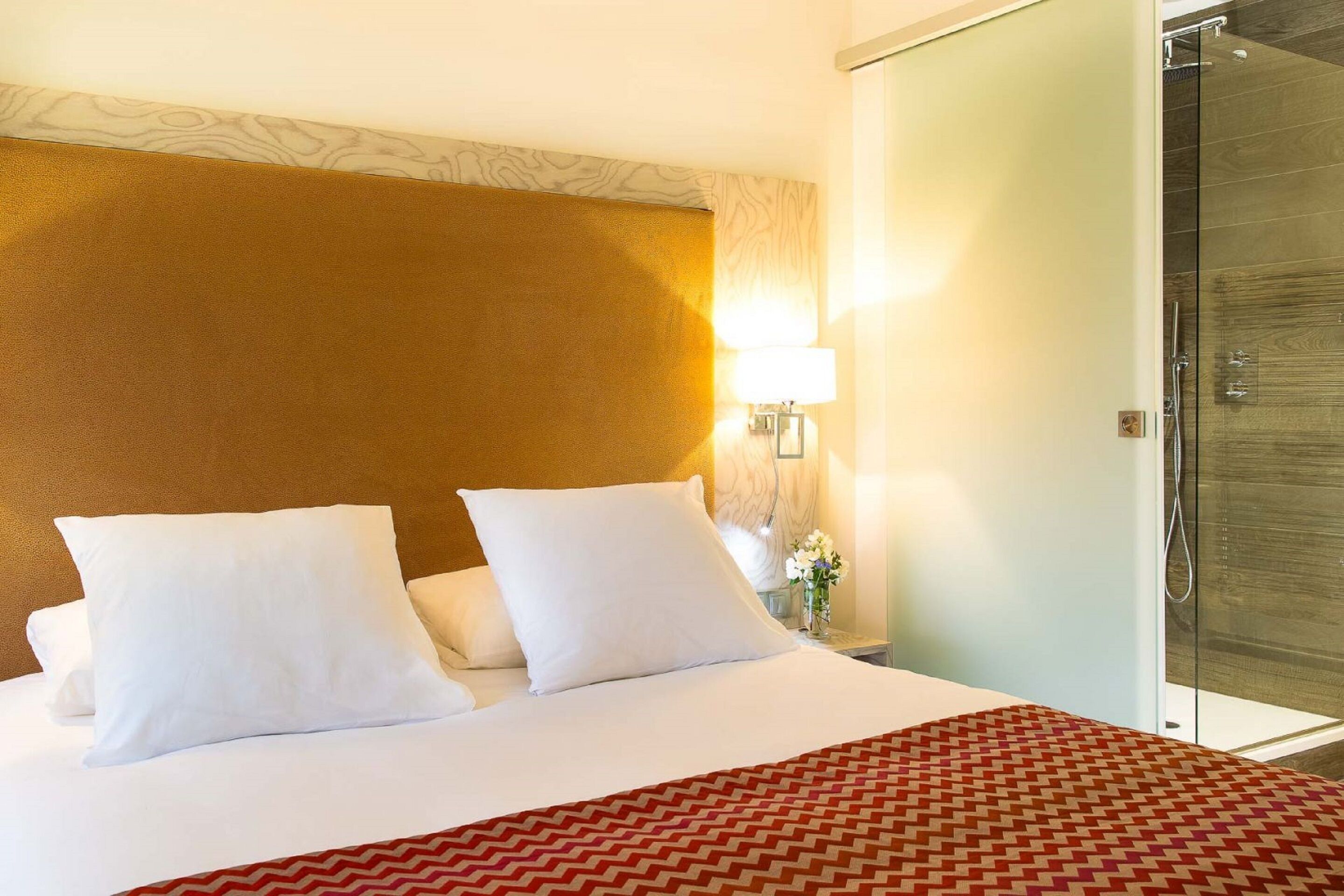 1 bedroom, minibar, free wifi, bed sheets