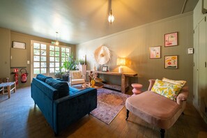 Lobby sitting area - Hôtel Rive Sud (Chinon)