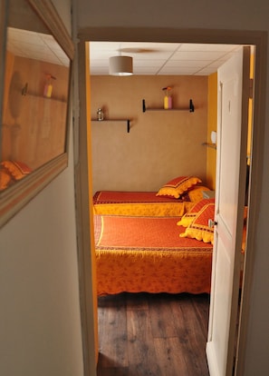 Familienzimmer, 2 Schlafzimmer, Verbindungszimmer, Gartenblick | Ausblick vom Zimmer