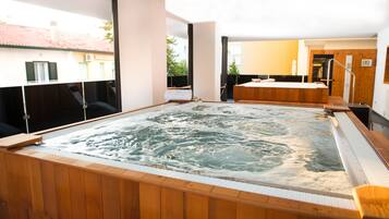Sauna, steam room, Turkish bath, body treatments, body wraps
