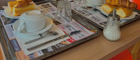 Daily buffet breakfast (EUR 9 per person)