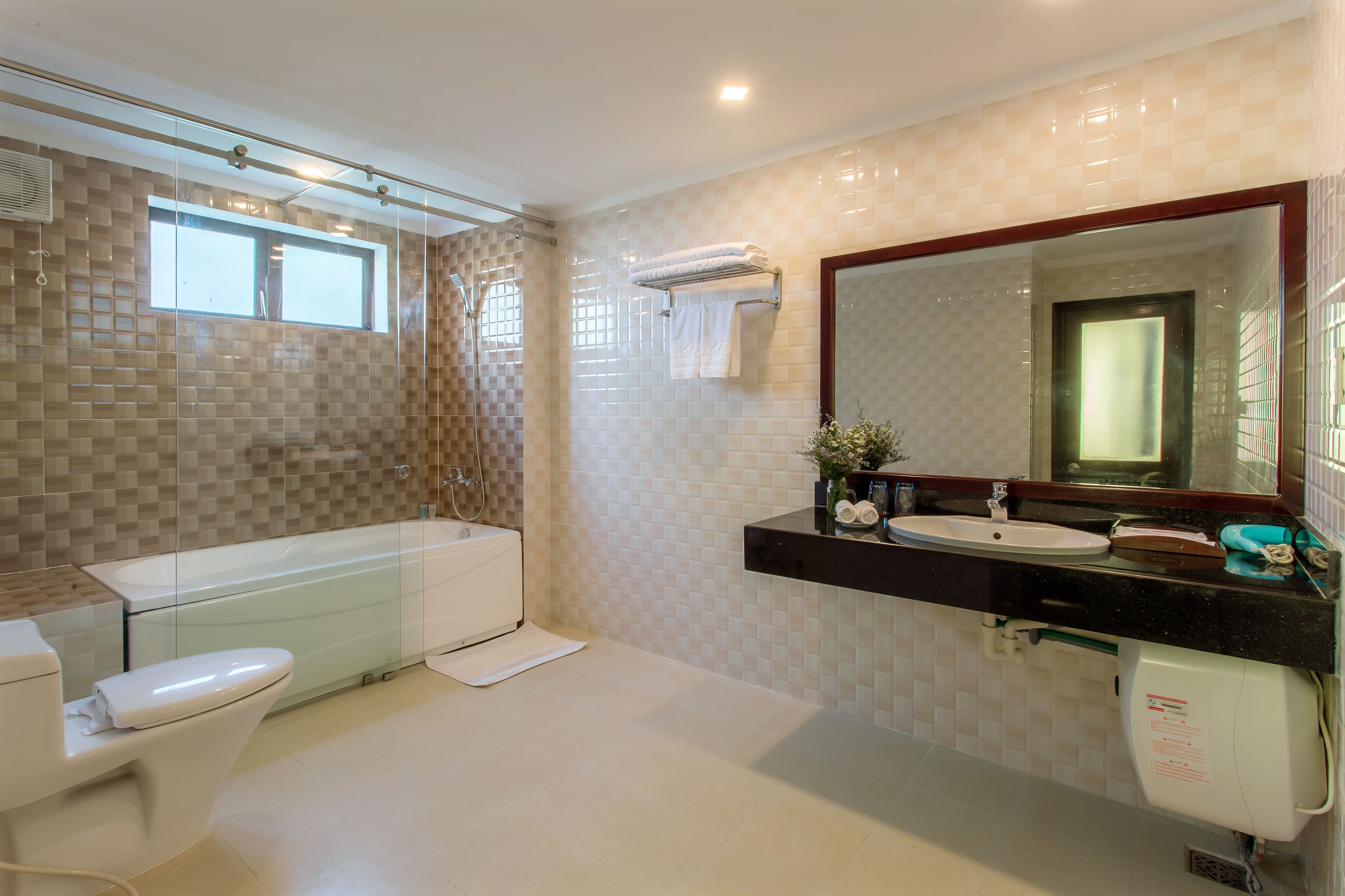 Family Room, 2 Bedrooms | Bathroom | Free toiletries, hair dryer, bathrobes, slippers