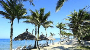 Beach - Tropical Beach Hoi An Resort (Hoi An)