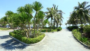 Garden - Tropical Beach Hoi An Resort (Hoi An)
