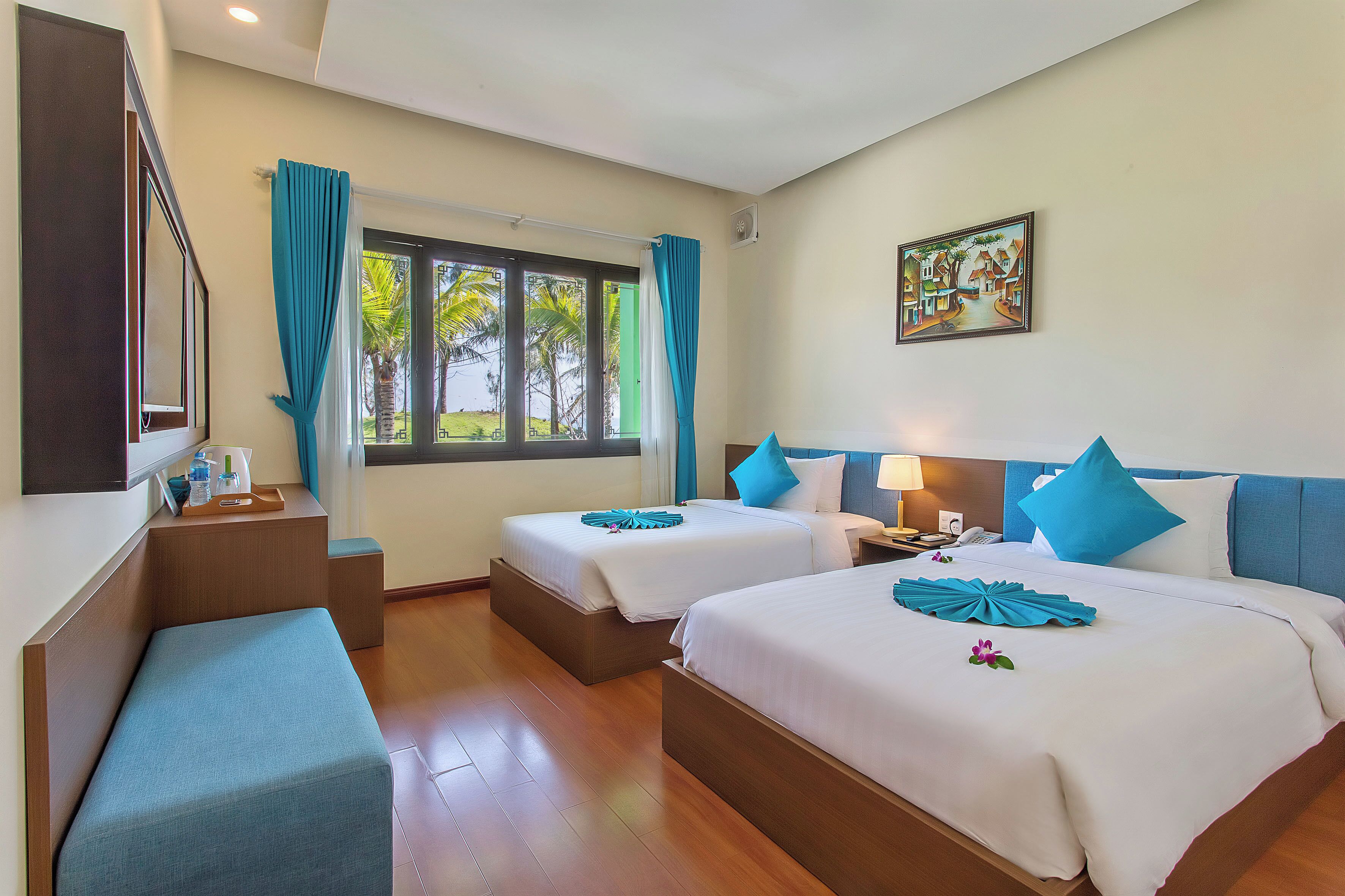 Villa, 2 Bedrooms, Garden View | Minibar, in-room safe, desk, blackout curtains