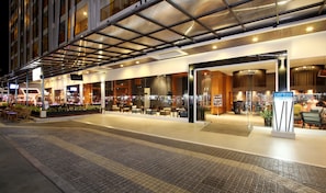 Property entrance - ASHLEE Hub Hotel Patong (Patong)