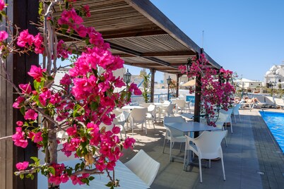 Atrium Zenon Hotel Apts