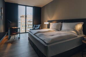 Grand Deluxe Pedrera View | Egyptian cotton sheets, premium bedding, down comforters - Alma Barcelona GL (Barcelona)
