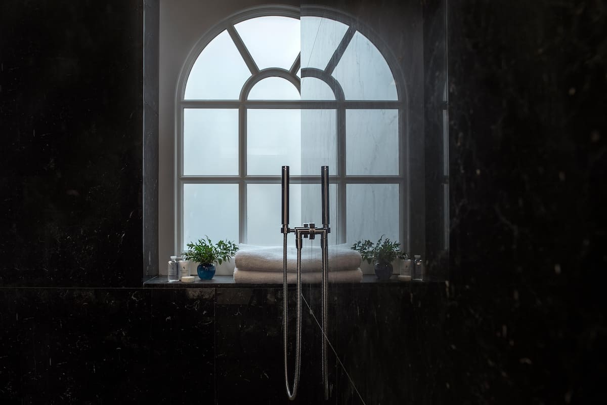 luxury suite, terrace | 2 bedrooms, egyptian cotton sheets, premium bedding, down duvets