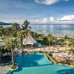3 outdoor pools, pool umbrellas, pool loungers
