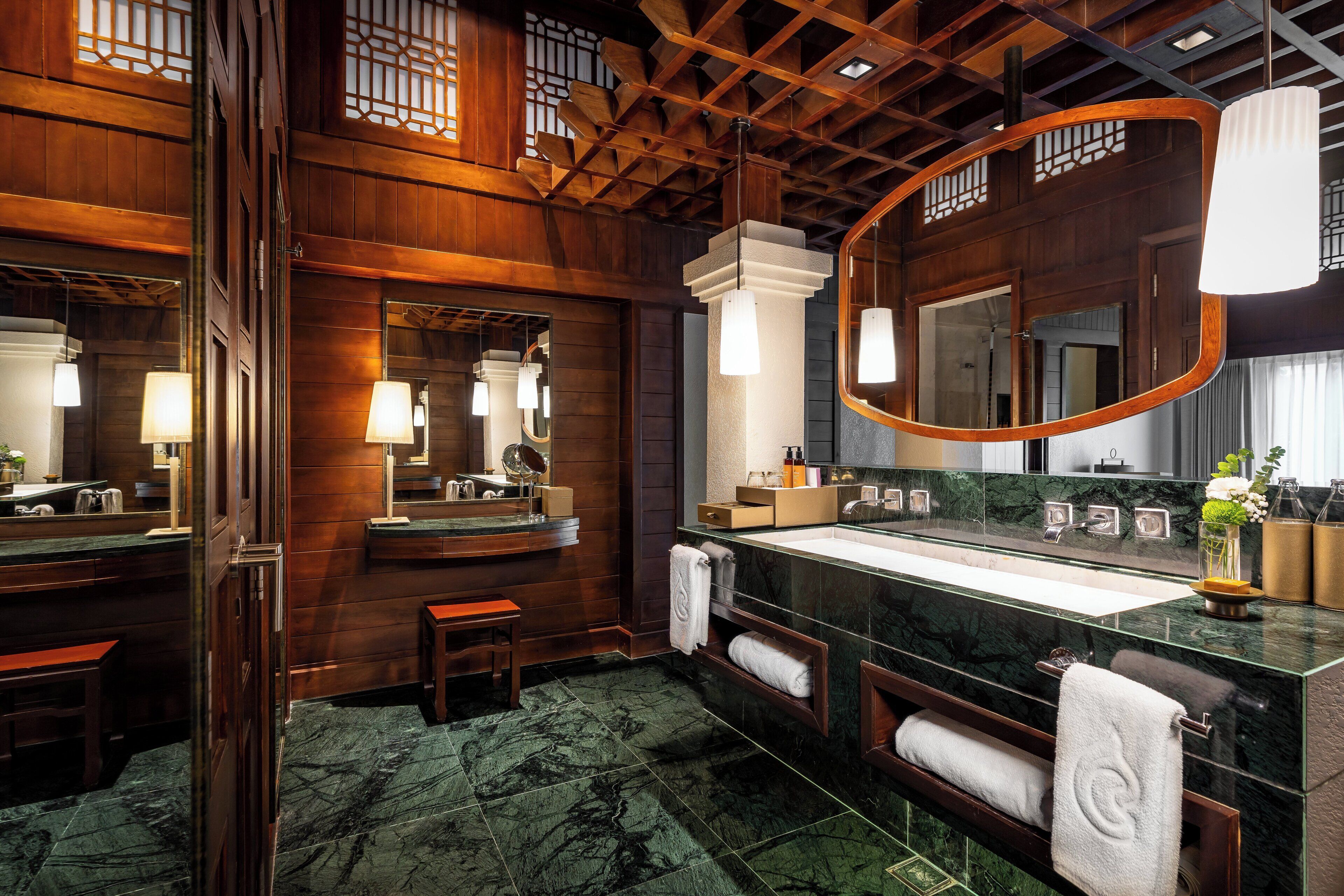 shower, free toiletries, hair dryer, bathrobes