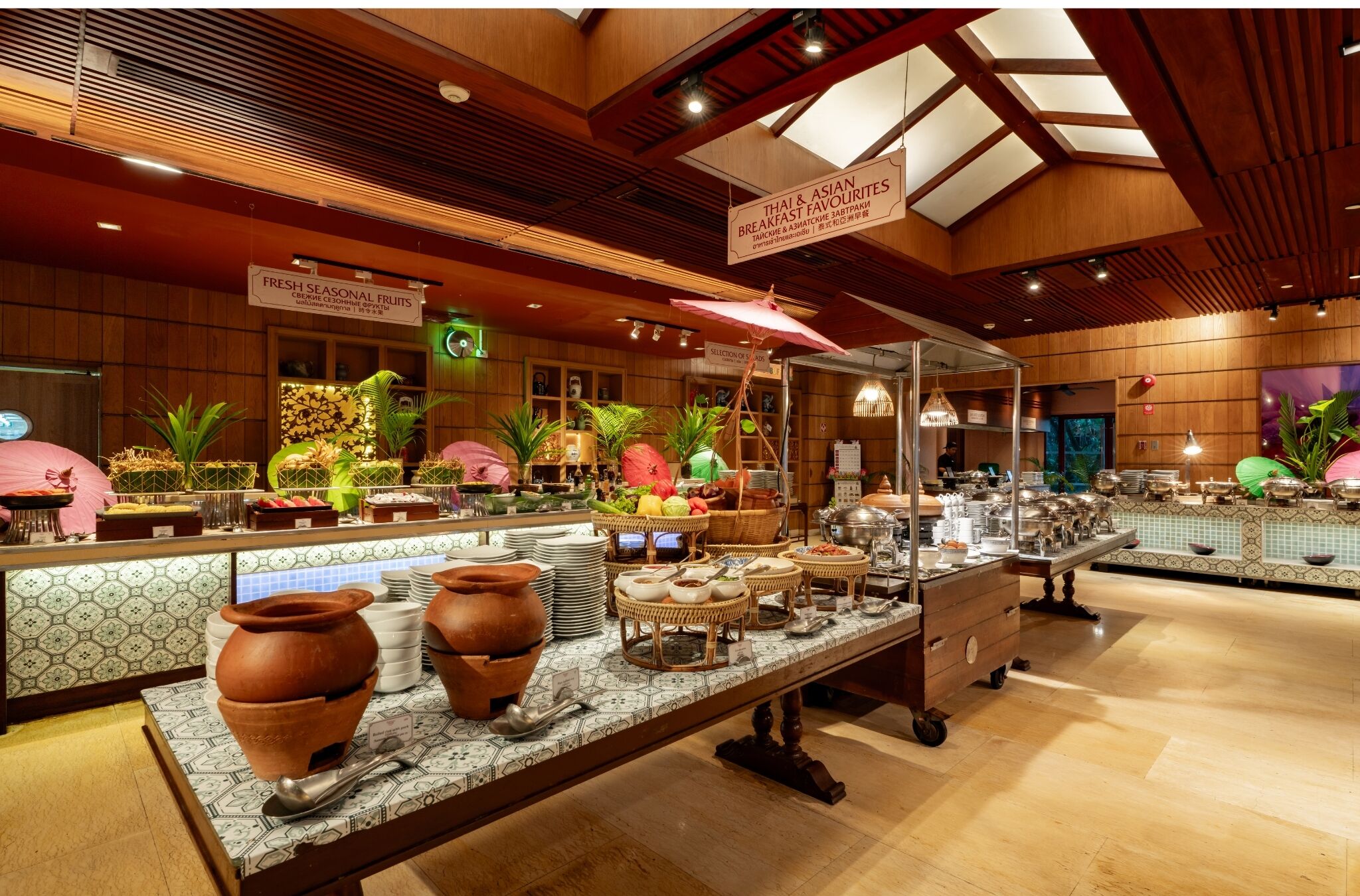Daily buffet breakfast for a fee