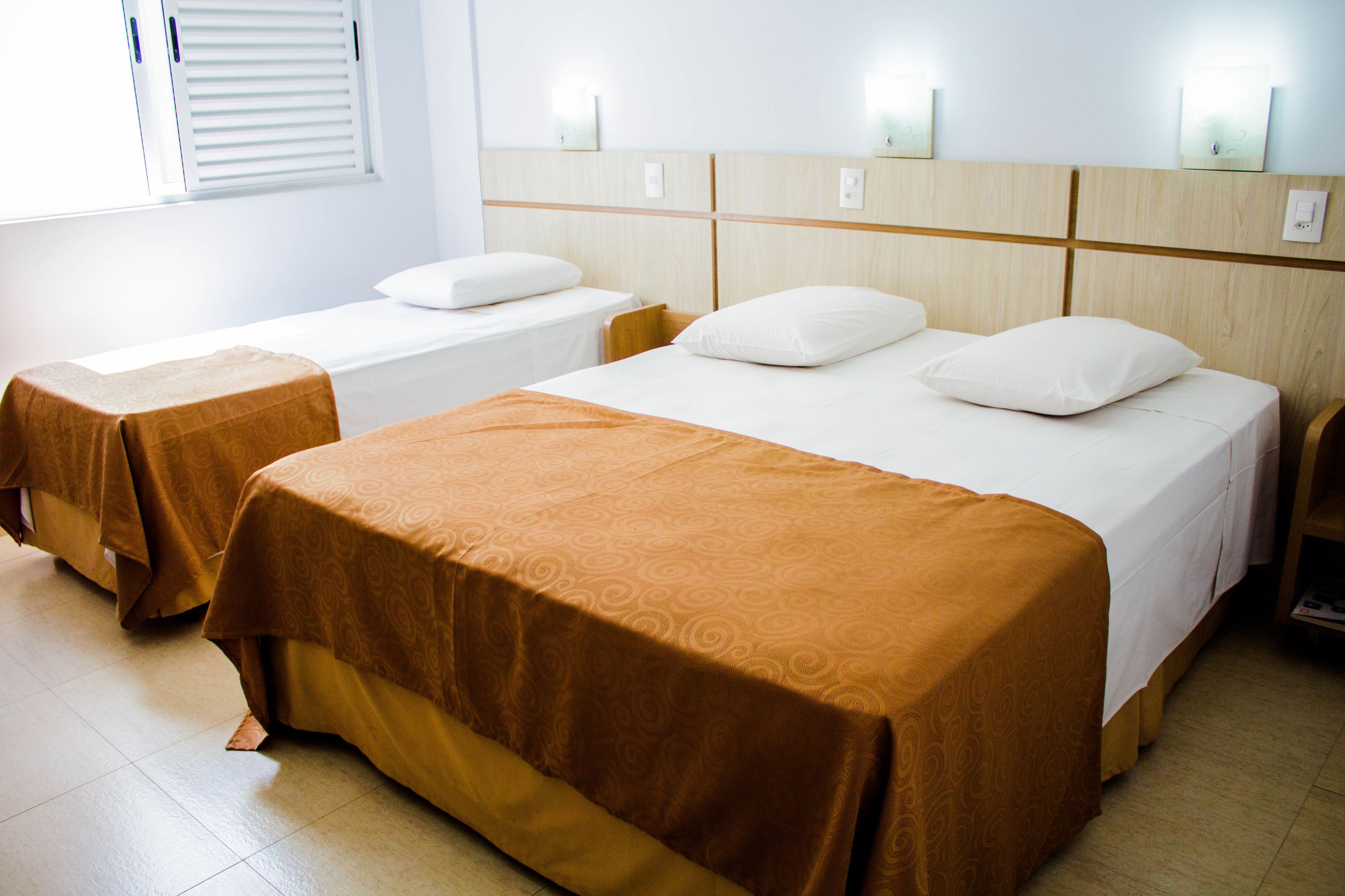 triple room, 3 single beds | 1 bedroom, minibar, in-room safe, desk