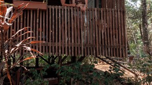 غرفة فاخرة مزدوجة أو بسريرين منفصلين - غرفة نوم واحدة - منظر للجبل (Suite ) | 1 غرفة نوم وملاءات من القطن المصري وأغطية فراش متميزة وخزنة داخل الغرفة