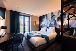 Standardzimmer (Les Grains de Blé SPA) | Betten mit Memory-Foam-Matratzen, individuell dekoriert, Schreibtisch