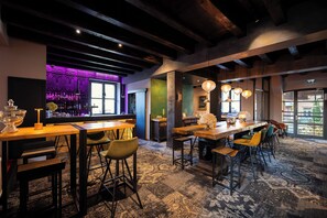 Daily buffet breakfast (EUR 22 per person)