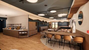 Breakfast, lunch, dinner served; French cuisine