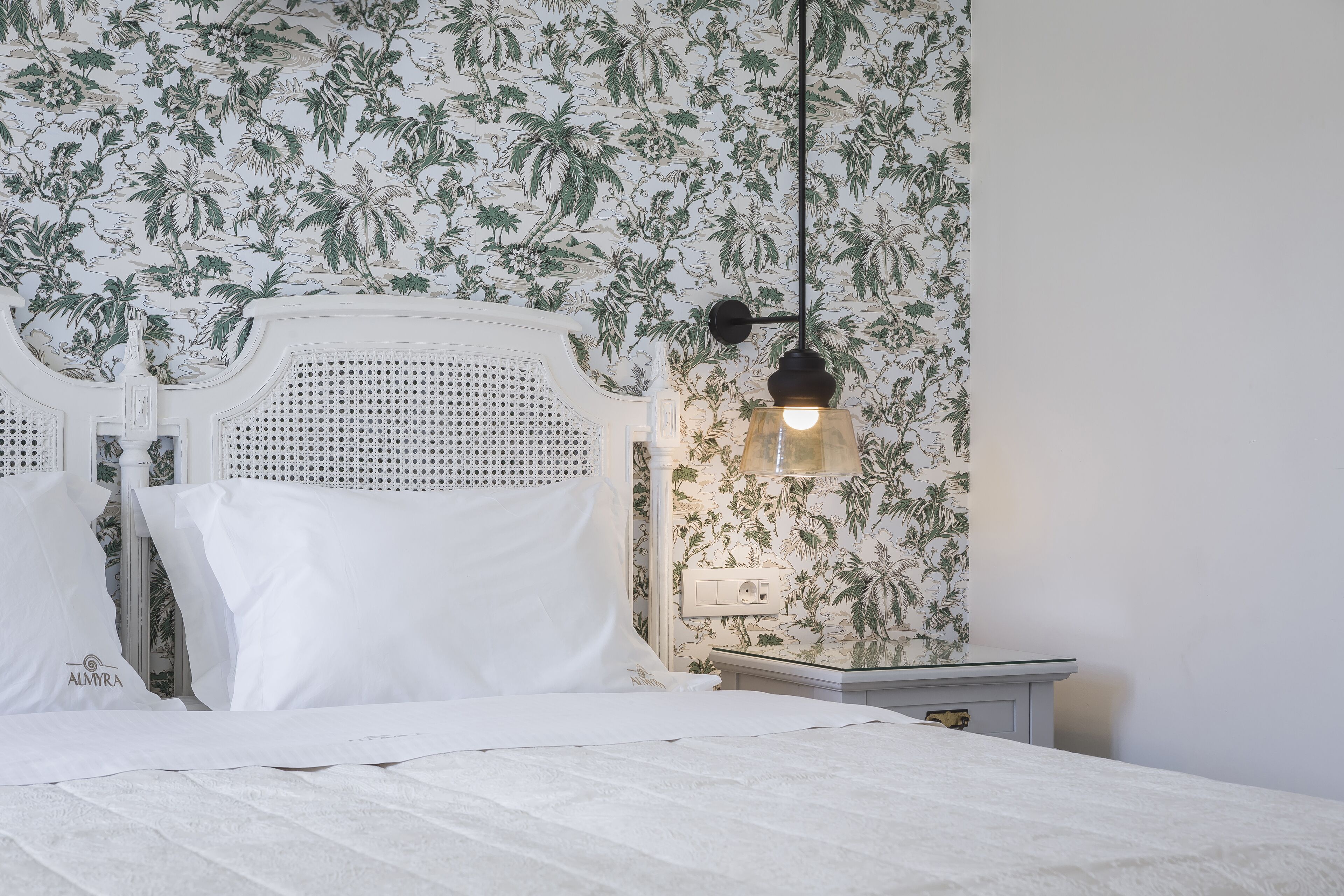 standard room | premium bedding, minibar, in-room safe, individually decorated