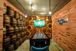 2 restaurantes; se sirven desayunos 
