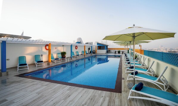 Outdoor pool, pool umbrellas