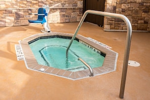 Bañera de hidromasaje exterior