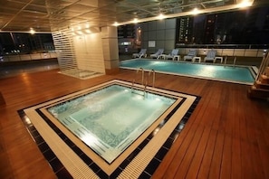 Outdoor pool, sun loungers