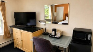 Premium bedding, pillowtop beds, desk, laptop workspace