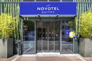 Front of property - Novotel Suites Paris Issy les Moulineaux (Issy-les-Moulineaux)