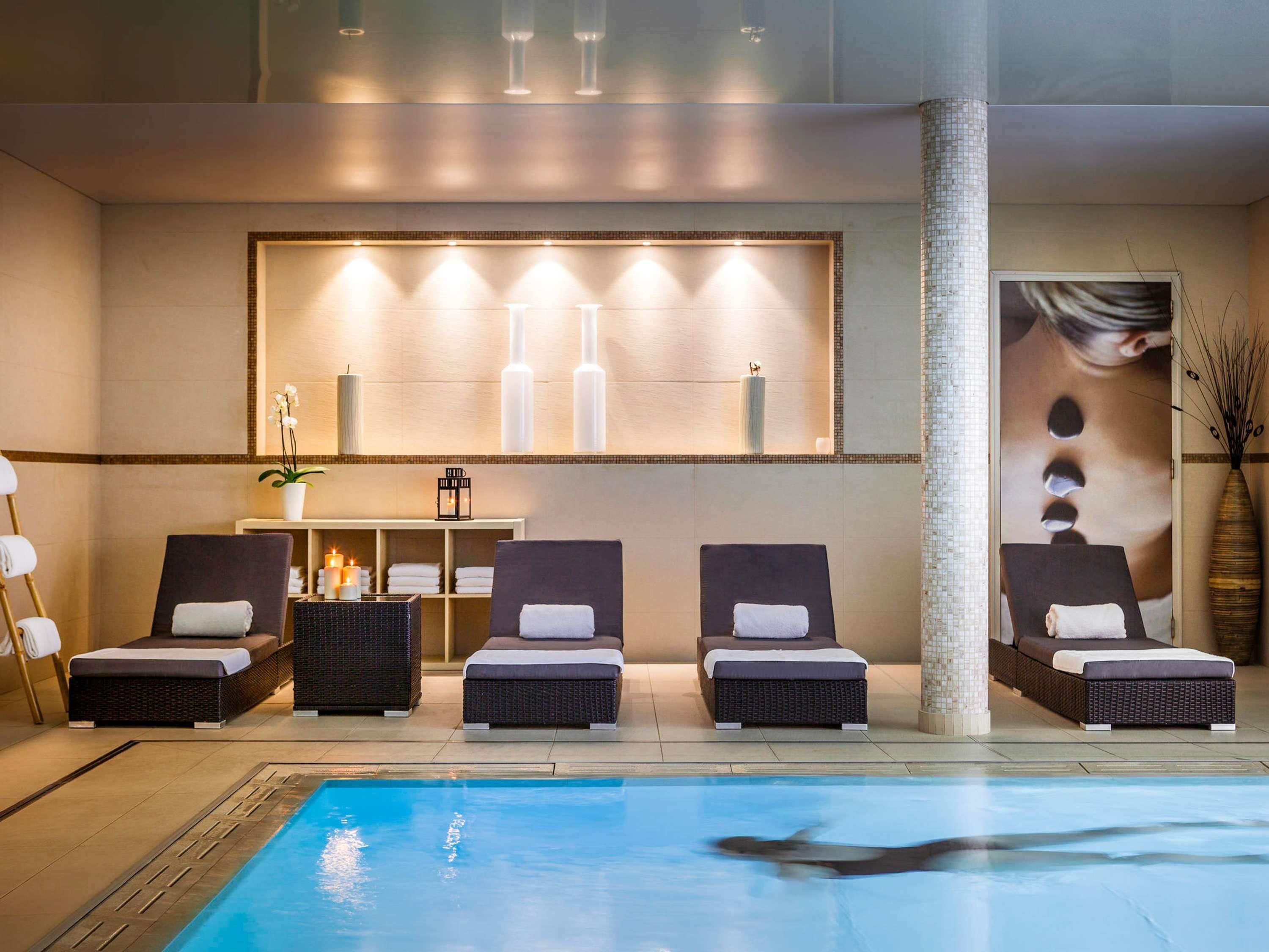 Couples treatment rooms, Turkish bath, body treatments