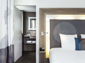 Minibar, in-room safe, desk, soundproofing - Novotel Spa Rennes Centre Gare (Rennes)