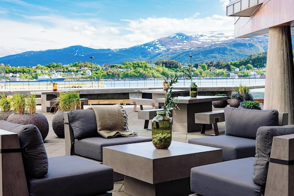 Se sirven desayunos, almuerzos y cenas (con vistas al mar)