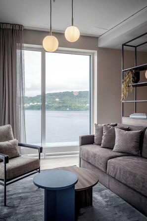 Kamar Deluks, 1 Tempat Tidur Double, Bebas Asap Rokok | Pemandangan pantai/laut