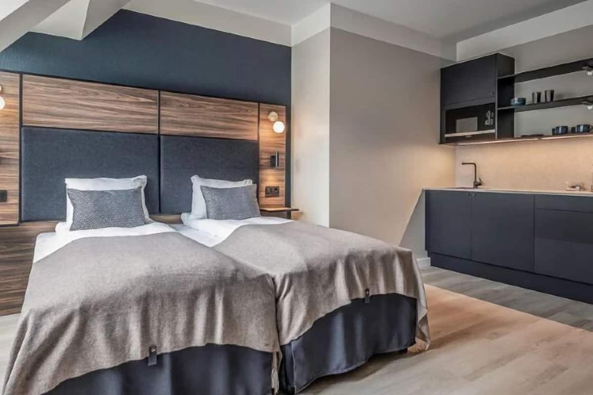 Een kluis op de kamer, verduisterende gordijnen