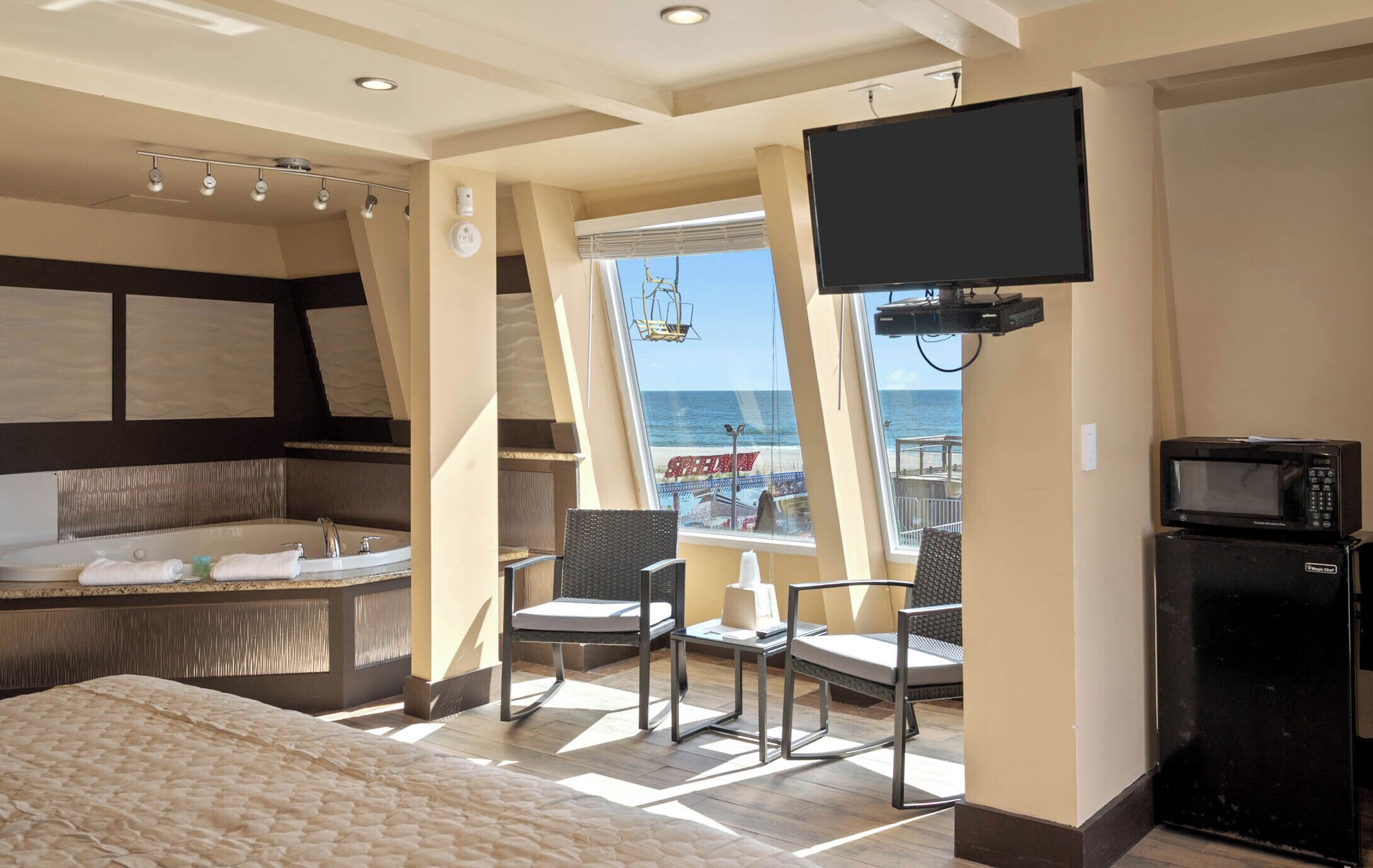 Exclusive Room, 1 King Bed, Beach View