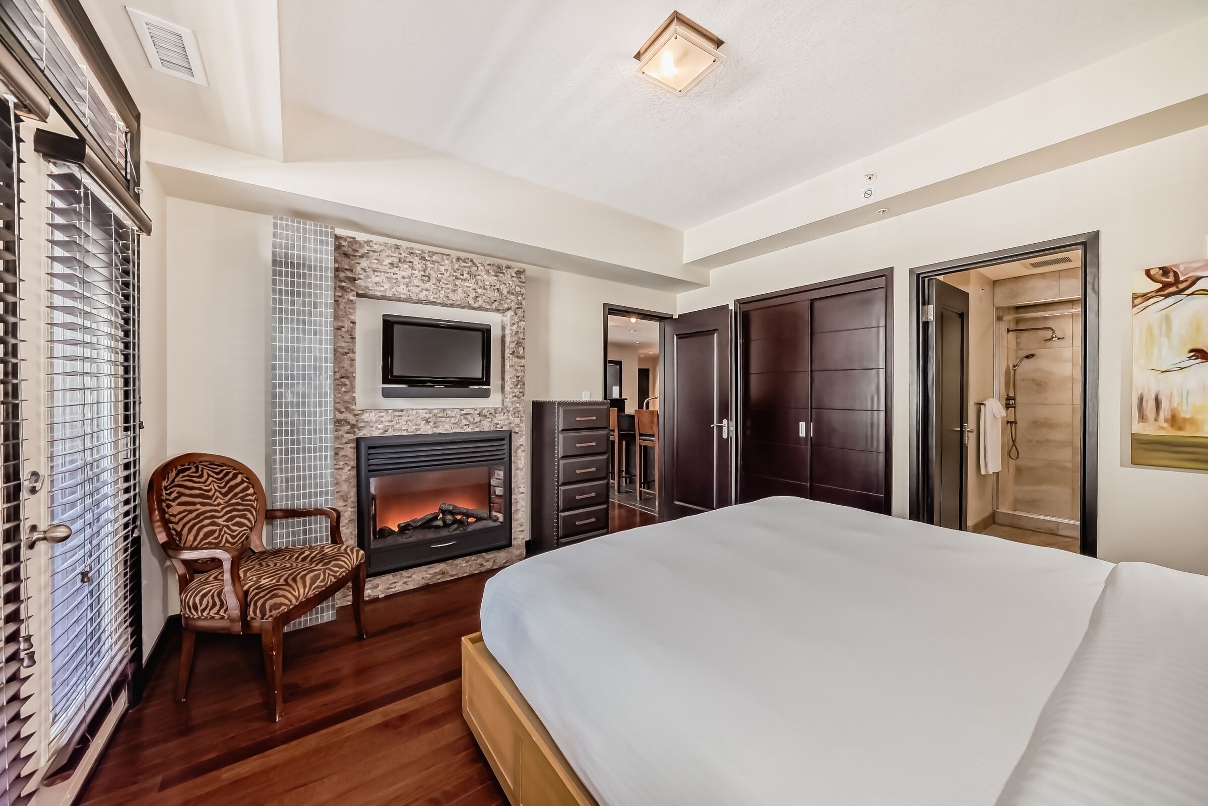 Fer et planche à repasser, accès au Wi-Fi (inclus), literie fournie