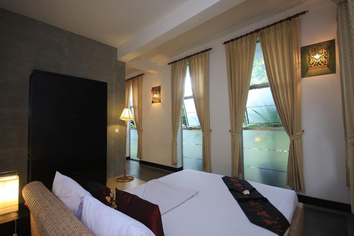 Suite, 1 King Bed