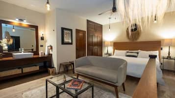 Deluxe Suite | Gebar bulu kapas, peti besi dalam bilik, dihias secara berasingan