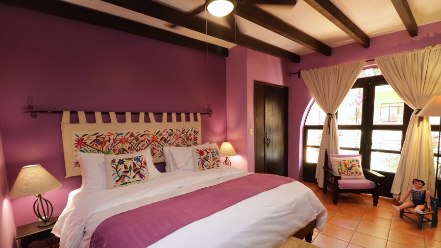 Casa Mia Suites