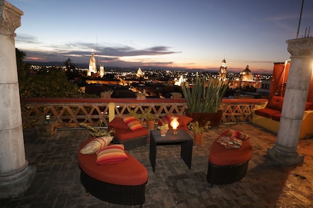 Rooftop terrace. Casa Mia Suites