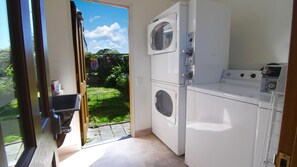 Laundry - Country Glen Lodge (Christchurch)