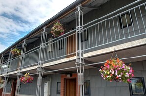Exterior - Country Glen Lodge (Christchurch)