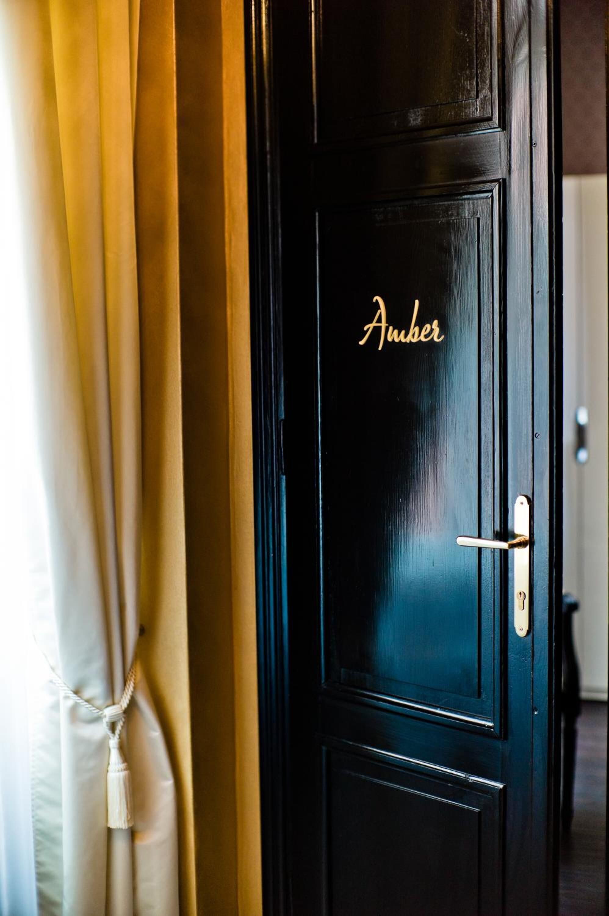 minibar, in-room safe, desk, iron/ironing board