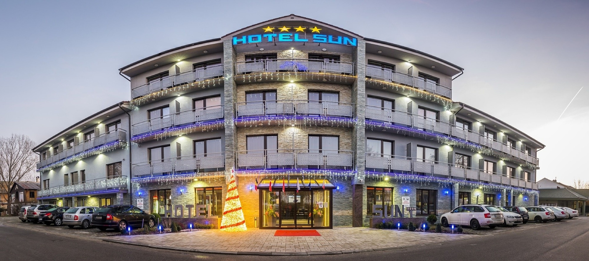 4 Star Hotels